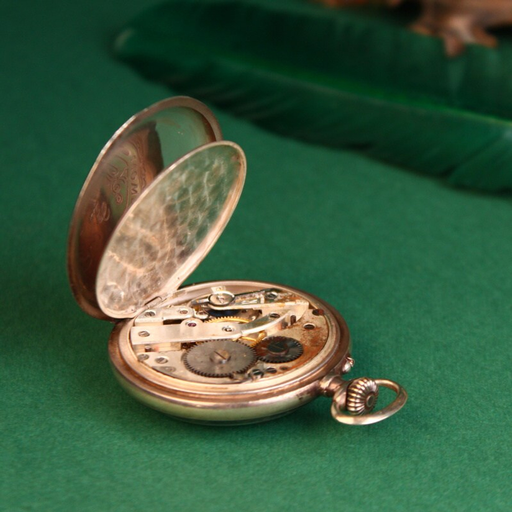Серебряные карманные часы Remontoir Cylindre