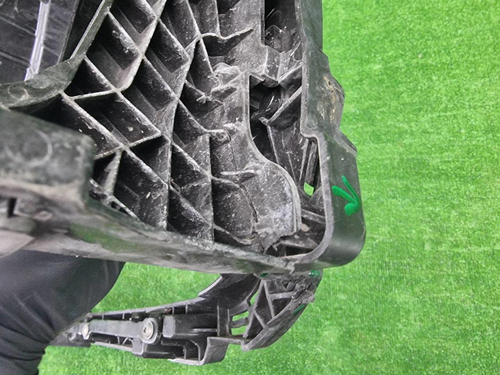 Воздуховод радиатора BMW M5 F90 (2020-2024)