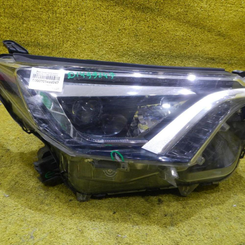Битая Фара правая Toyota RAV4 4 CA40 (2015-2019) LED