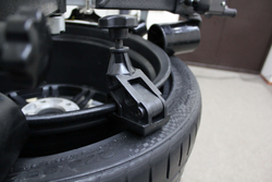 TC24L Шиномонтажный полуавтоматический станок 220В