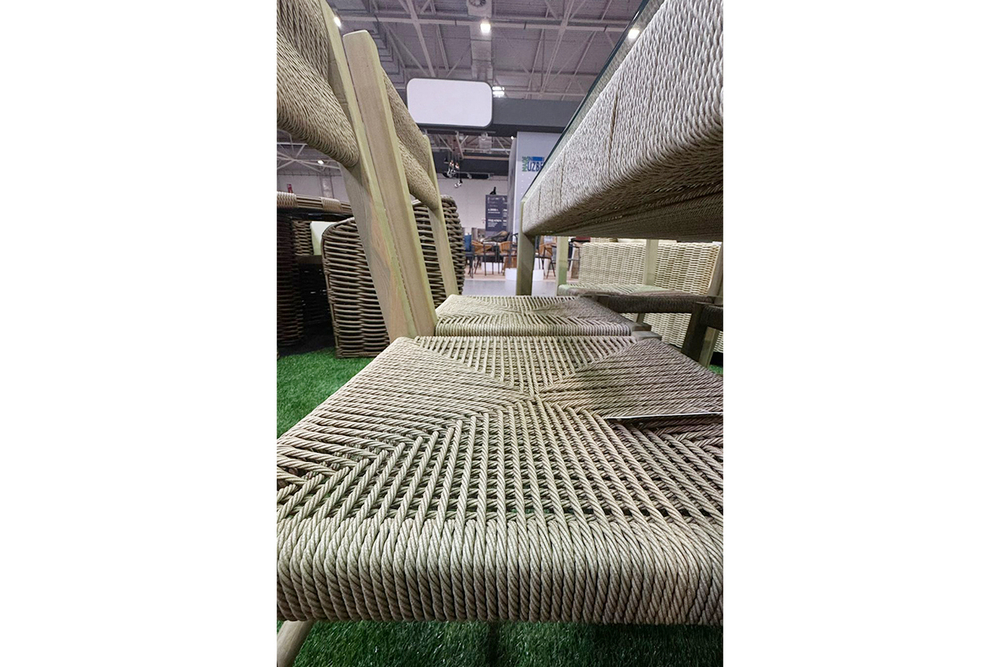 MOKKA BALI Стул барный деревянный