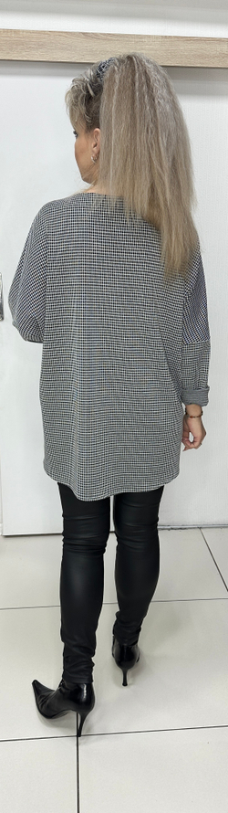 Клетчатый блузон-туника с "косым" кармашком и завязкой