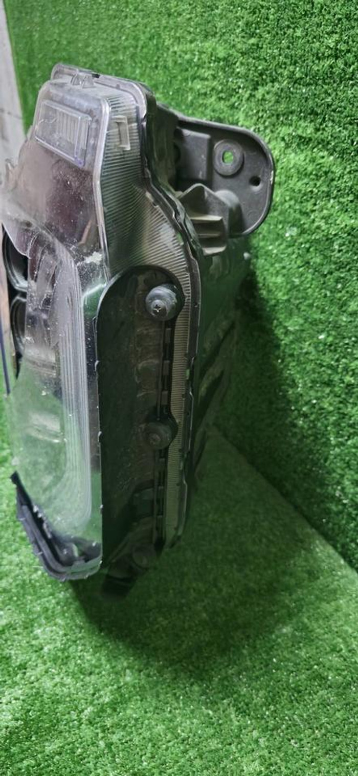 Фара правая Hyundai Palisade (2018-2022) LED