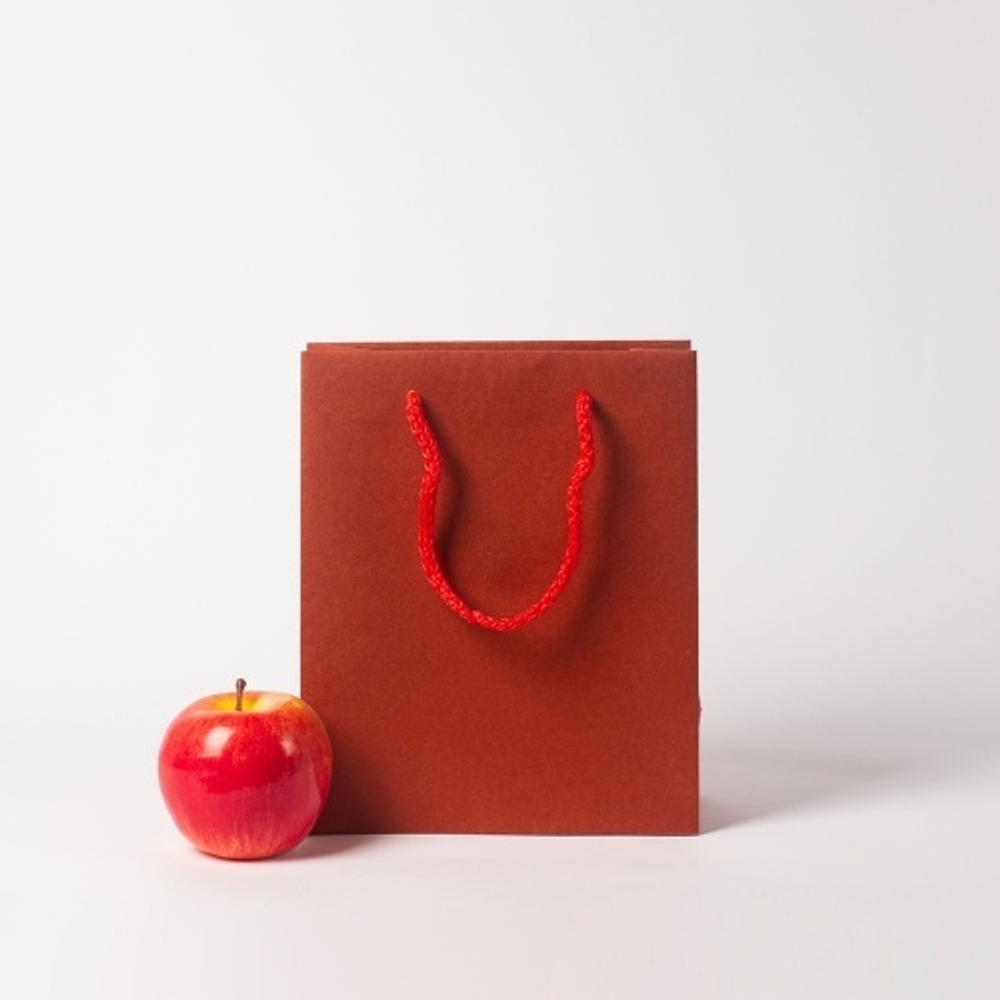 Пакет 19x23x9, красный, плотный крафт