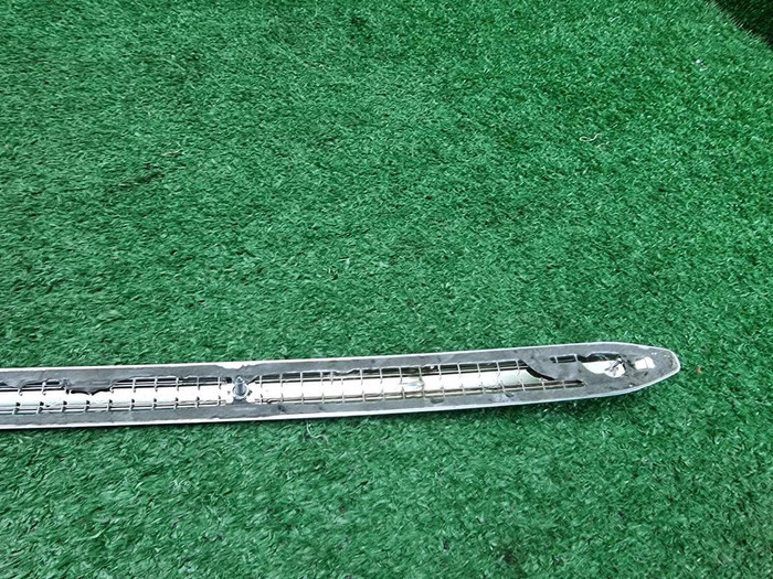 Накладка капота Hongqi HS5 (2019-н.в.)