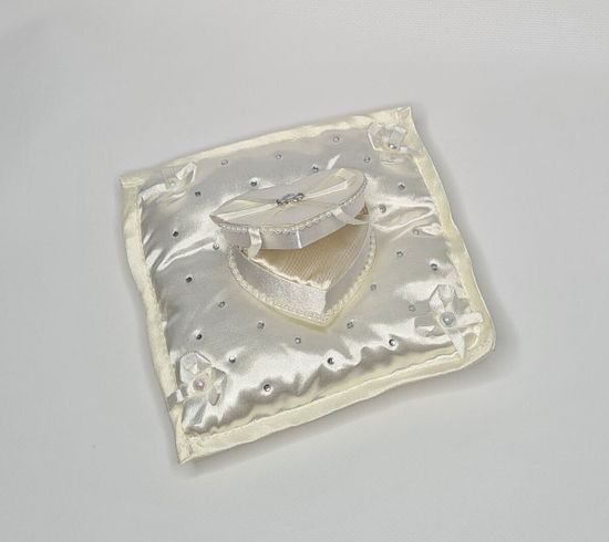 Подушечка для колец квадратная айвори 15х15см №1543.120