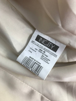 Жакет Incity светлого оттенка, визуально на 46 размер