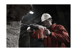 Перфоратор Milwaukee PLH 28 XE 4933446800