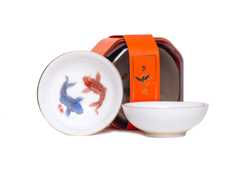 242122.3 Пиала БЕЛЫЙ НЕФРИТ "Рыбки" 90мл. В ПОДАР.КЕЙСЕ, фарфор, белый