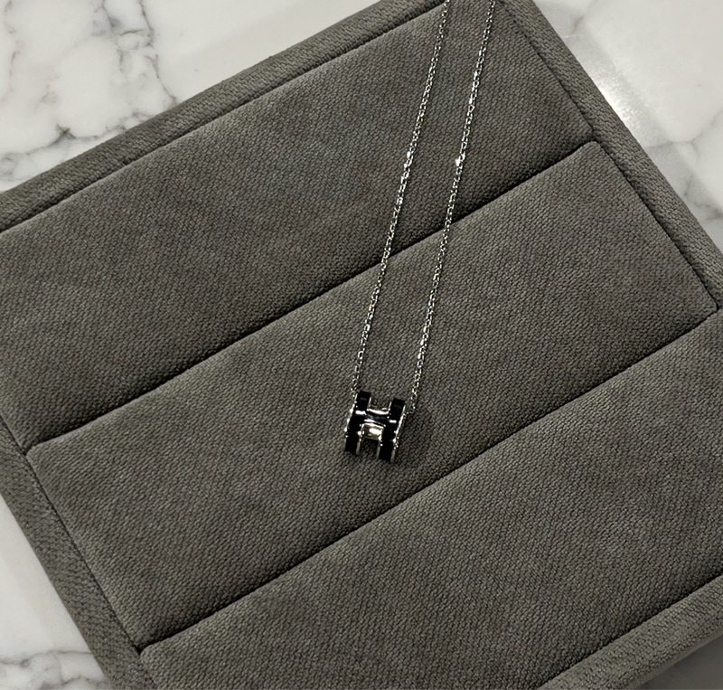 H Elegance black silver