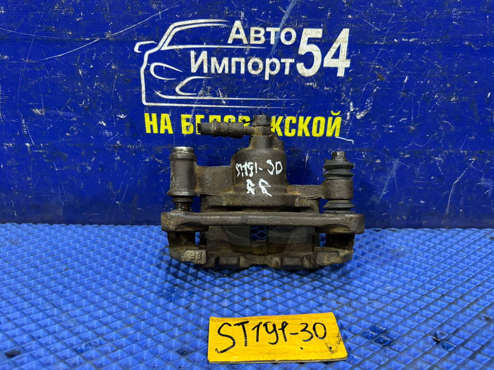 Суппорт тормозной задний правый TOYOTA CORONA 1993