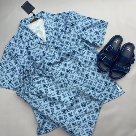 Костюм Louis Vuitton