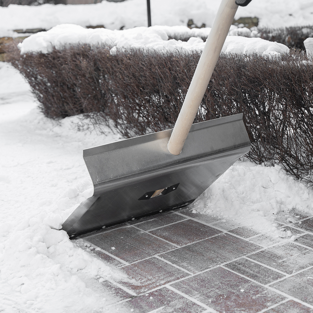 Лопата для уборки снега тротуарная, алюминиевая,500х400х1420мм, деревянный черенок, Сибртех