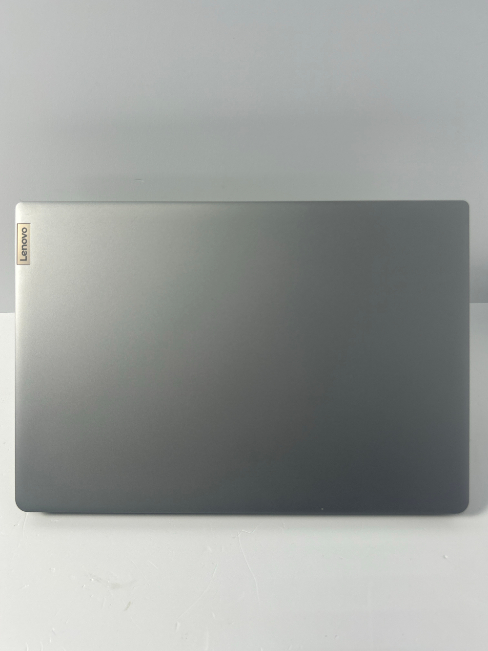 Ноутбук Lenovo Ideapad 3-17ITL6. Конфигурация: Intel Pentium Gold 7505/4 ГБ/128 ГБ SSD/Intel UHD Graphics/Windows 11 Домашняя/17"/1600x900 пикс./B1