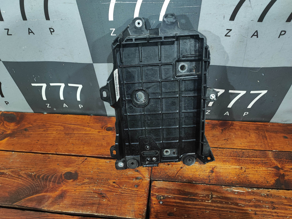 Площадка под АКБ Camry (XV70), RAV4 (XA50) Новая Оригинал 7440433160