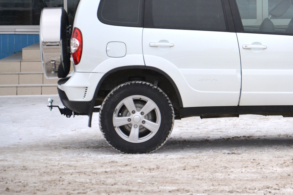 Фаркоп с унив. электрикой, съемный квадрат, CHEVROLET Niva 2009-2020, LADA NIVA Travel 2021- (паспорт и сертификат) ПТ ГРУПП.CHN991101