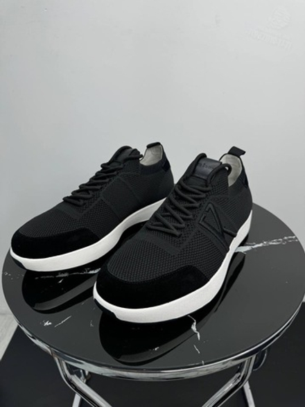 Кроссовки Kiton
