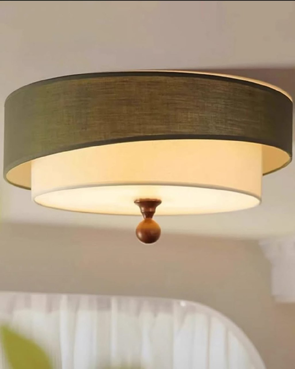 Потолочные тканевые светильники в оттенках зелёного и айвори