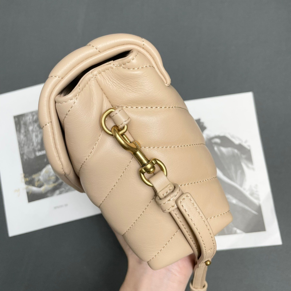 Saint Laurent Loulou 20 cm