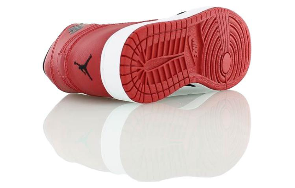 Кроссовки Jordan Air Jordan 1 Retro High (Женская размерная сетка)