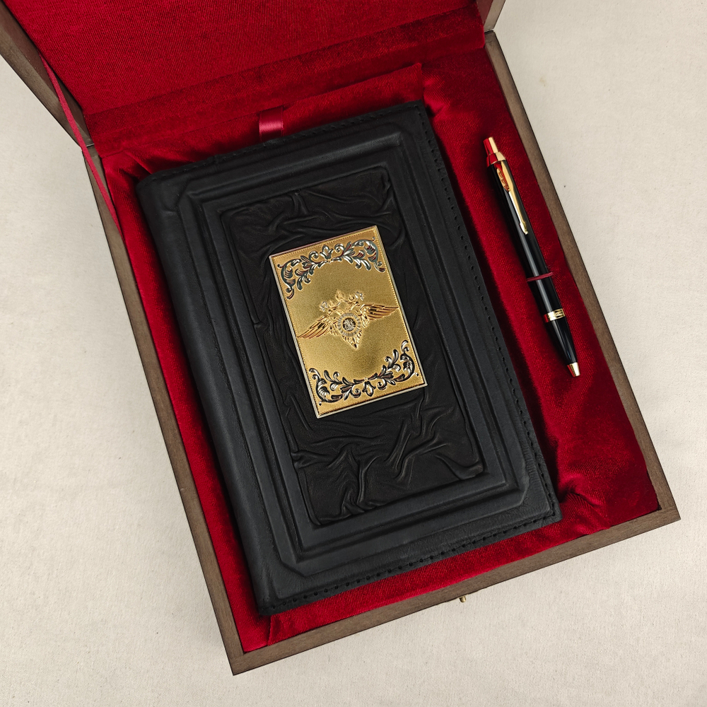 Набор "Ежедневник "Герб МВД" (златоустовская гравюра) из натуральной кожи со съемной обложкой и ручкой Parker"