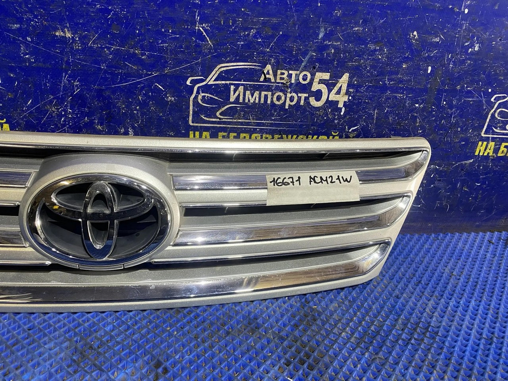 Решетка радиатора TOYOTA IPSUM 2003-2009