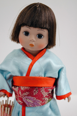 Япония .Кукла коллекционная Madame Alexander Dolls, 8,   Серия Народы мира. Размер 20см