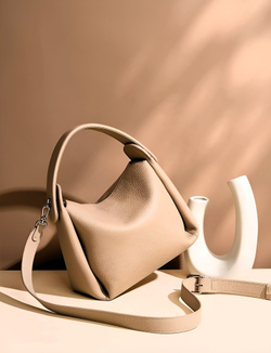 женская сумка на плечо из натуральной кожи