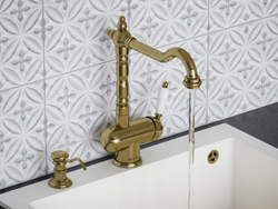 Смеситель для кухни Omoikiri Kyoto 2 Plus SI  Античная серебро 4994352  фото в интерьере