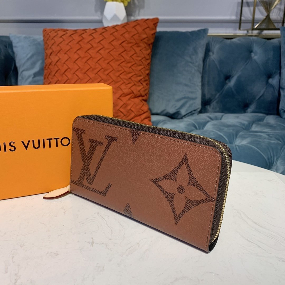Louis Vuitton Zippy Wallet