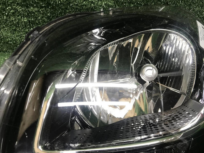 Битая Фара левая Smart Fortwo 3 (14-нв) галоген
