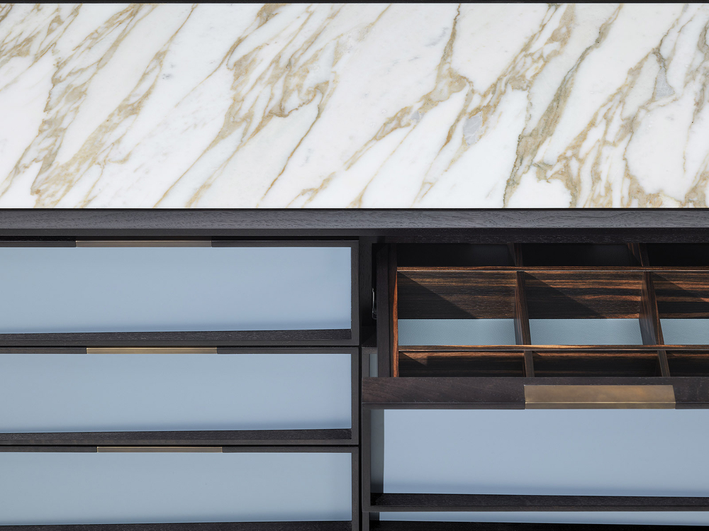 Комод Ceccotti Collezioni Oblique Cabinet Low