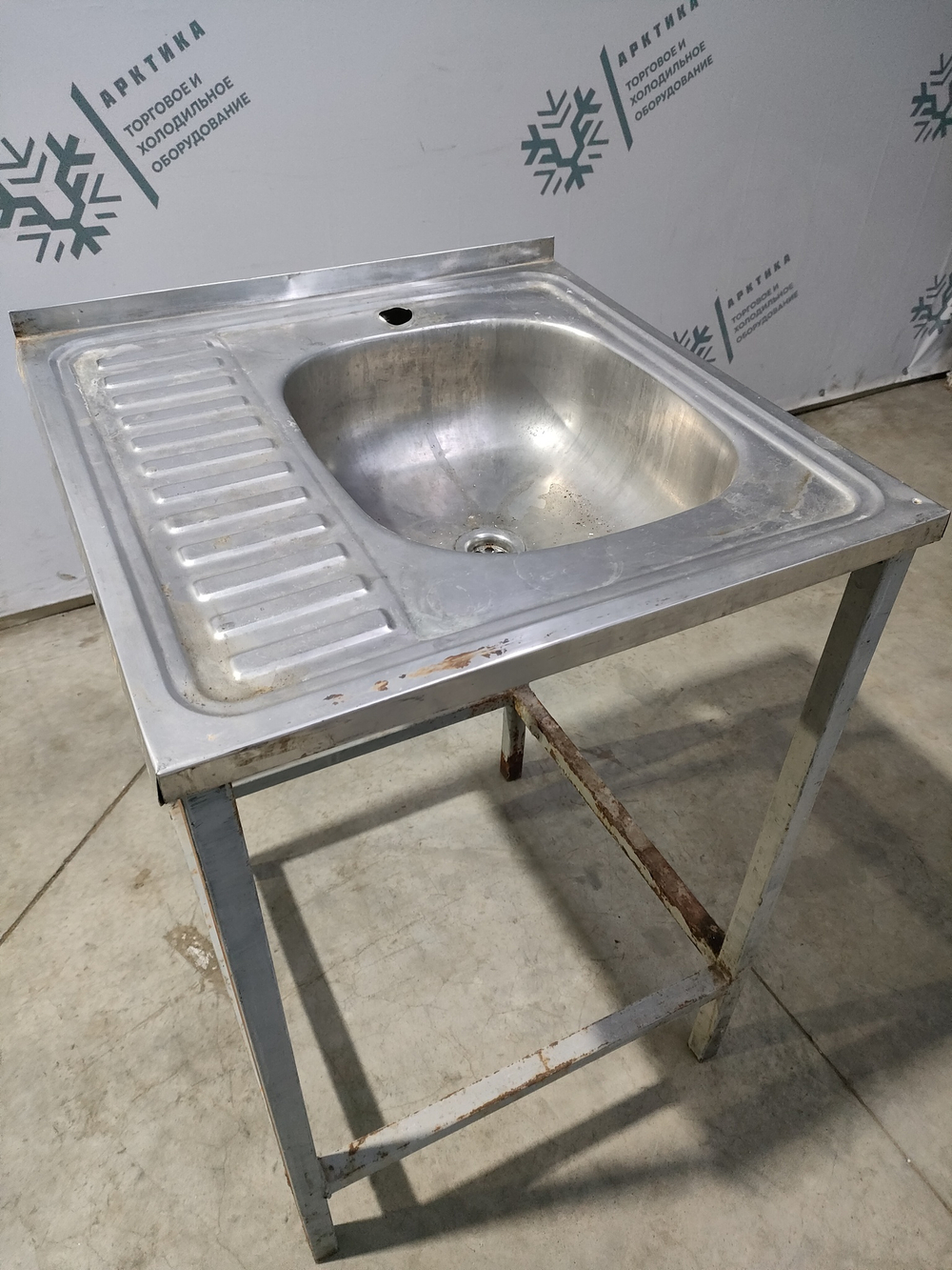 Раковина 600х600х850