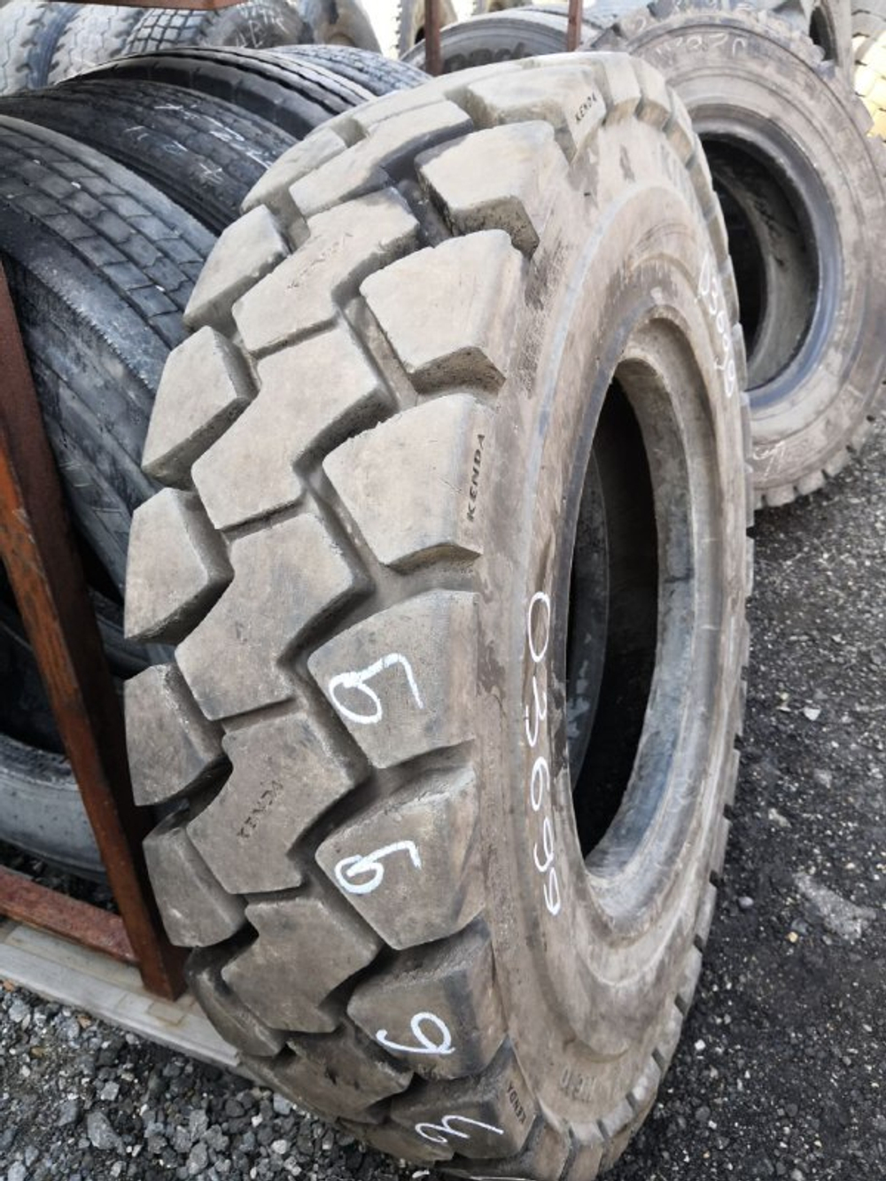 12.00R24 KENDA K610 шина б/у