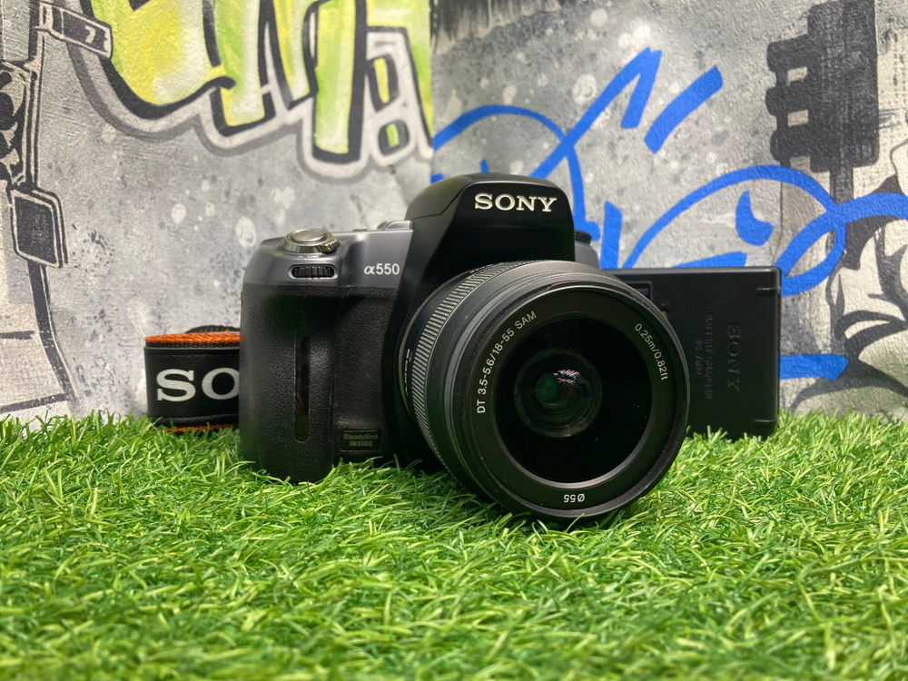 Sony A550 57.350 кадров + kit DT 18-55mm 3.5-5.6 SAM