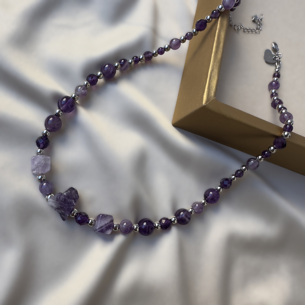 Колье-чокер "Фиалковая тропа" с аметистом