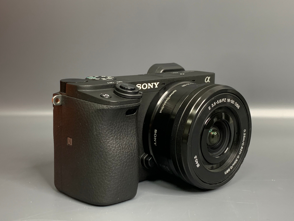 Sony A6400 kit 16-50mm 4100 кадров