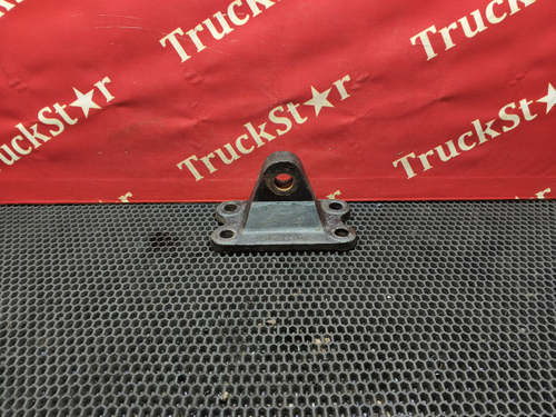 Кронштейн цилиндра поворота оси