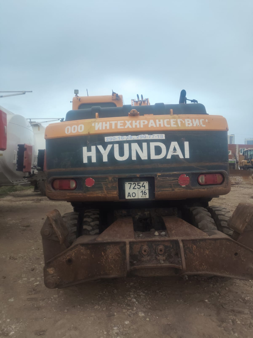 Hyundai R180* Экскаватор колесный R180W-9S (Дизельный, 5,0 л, 118 л.с., АТ)