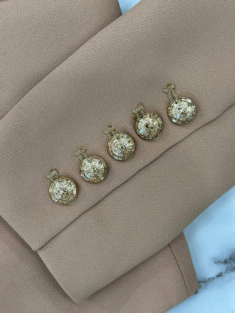 Костюм Balmain