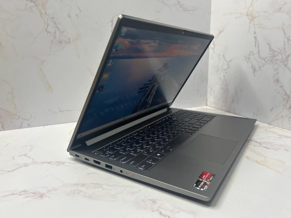 Ноутбук Lenovo ThinkBook 15 Gen 2 (20VG00AJRU) 15.6"/AMD Ryzen 3 4300U/RAM 8 GB/SSD 256 GB/AMD Radeon Graphics/1920x1080/IPS/Windows 11/Подсветка кл-ры:LED/Серый. Состояние: B1