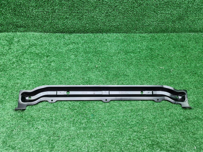 Кронштейн шторки багажника BMW X5 G05 (2018-н.в.)