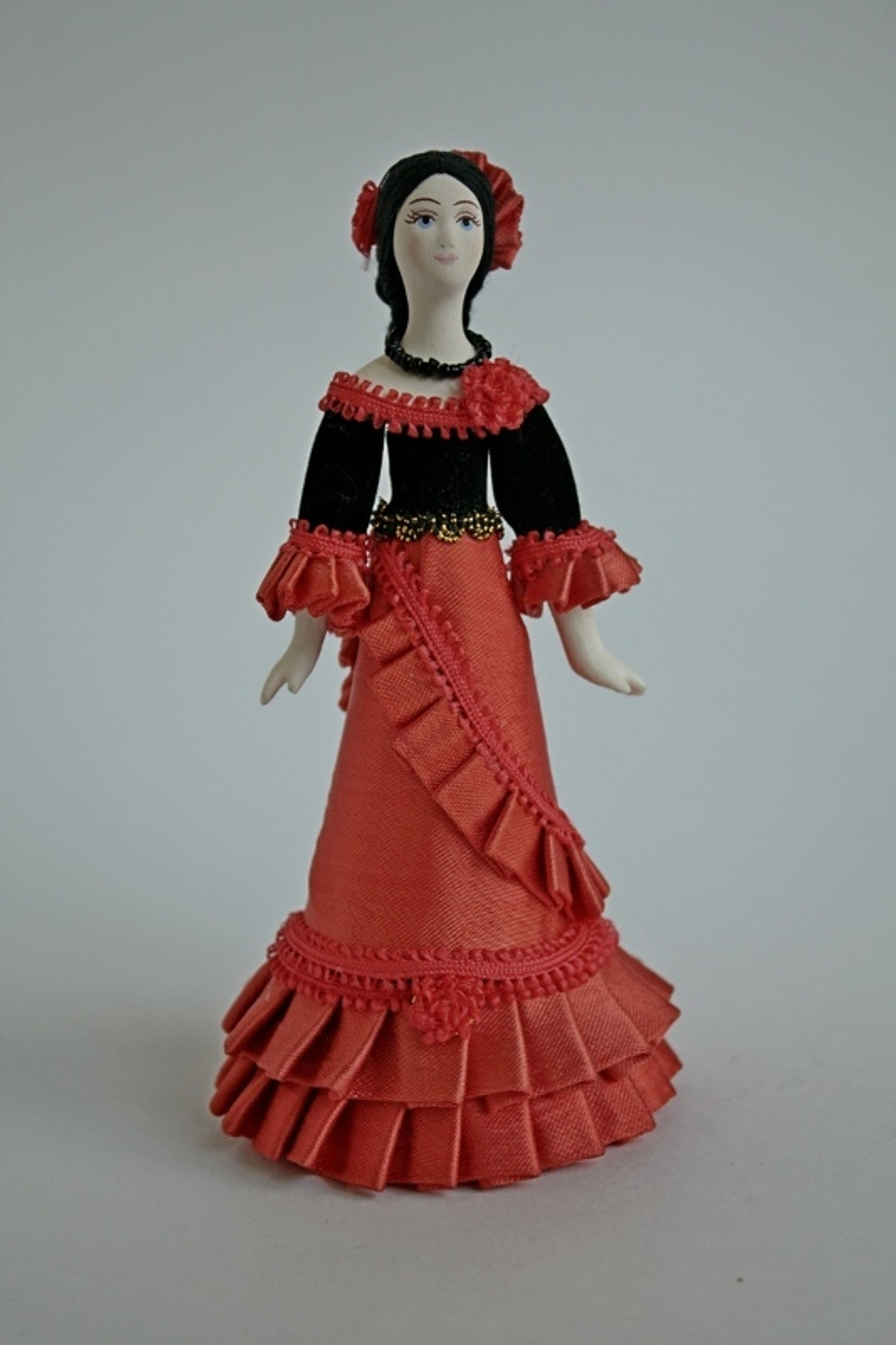 Кукла-шкатулка Кармен. Испания, опера Жоржа Бизе