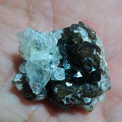 Друза-микромаунт топаз, раухтопаз 9,1гр.