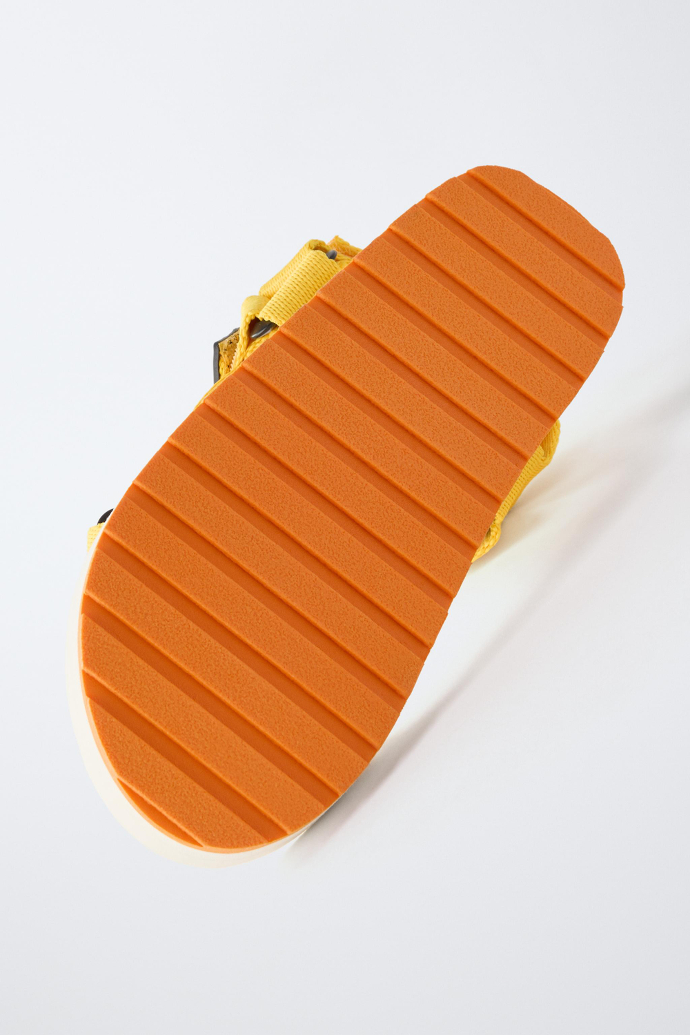 ZARA ТЕХНИЧЕСКИЕ САНДАЛИИ, ЖЕЛТЫЙ