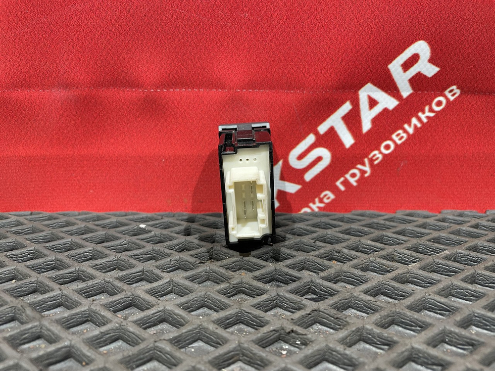 Кнопка включения контроля полосы