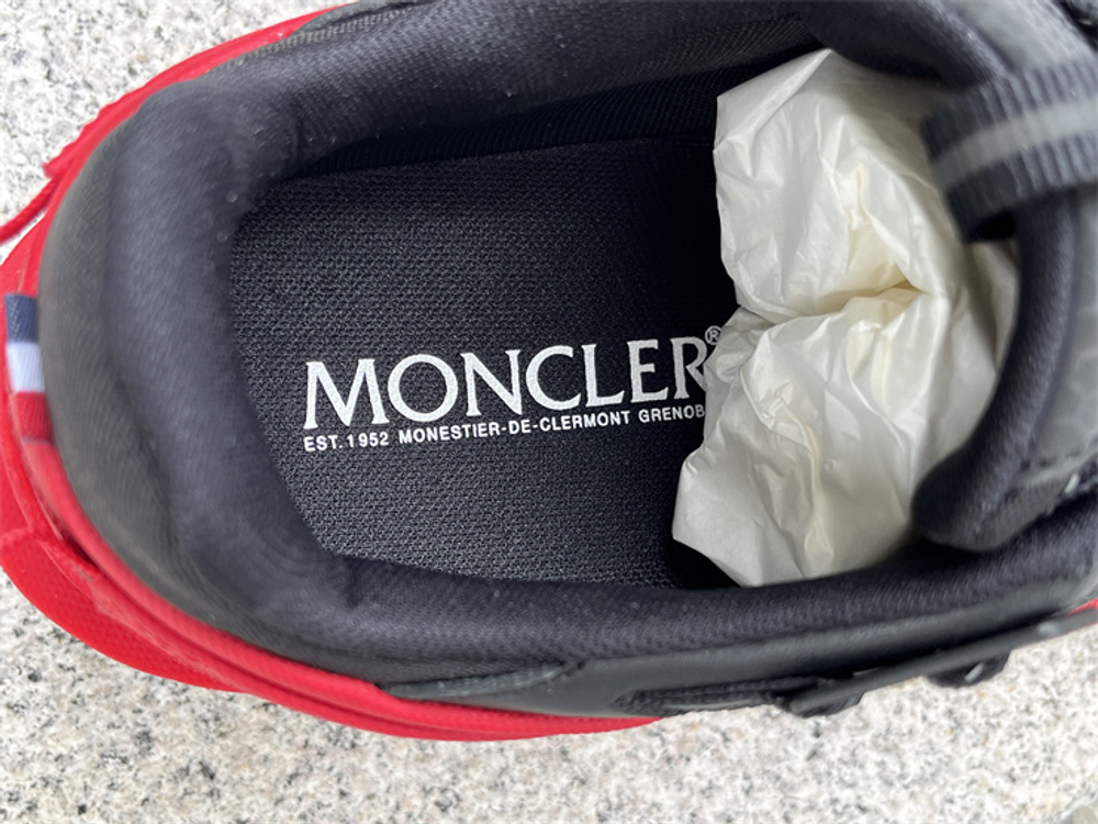 MONCLER TRAILGRIP GTX  I10984M00010M2670