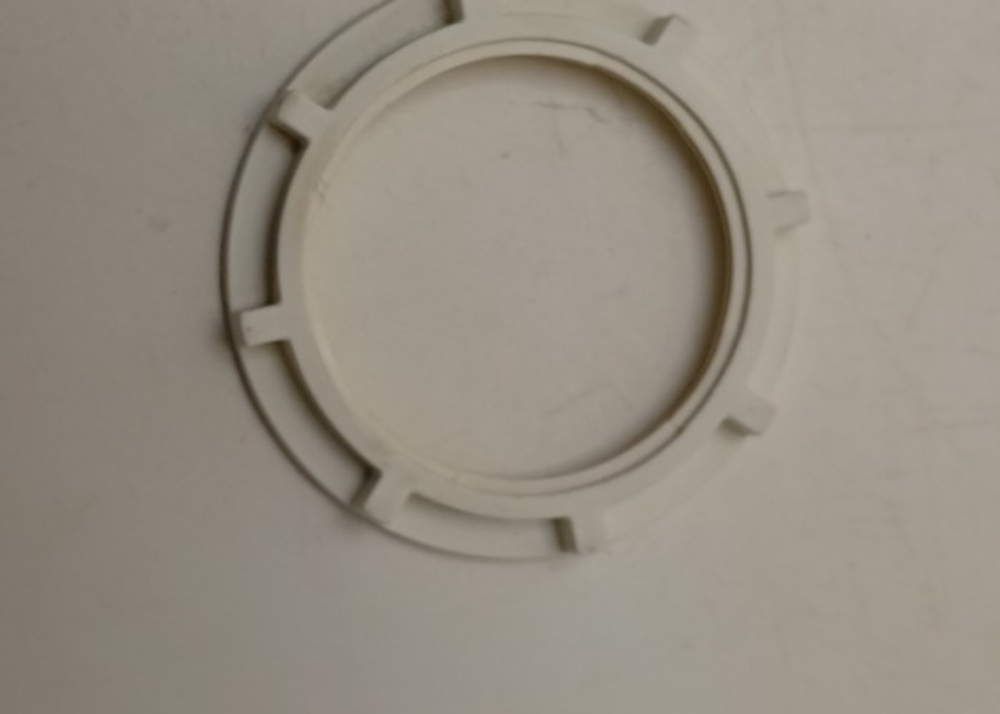 CISLI420 ктп16 Гайка бачка для соли для посудомоечной машины Hotpoint-Ariston CIS LI420 б/у