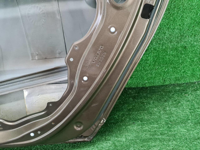 Дверь задняя правая Volvo XC70 2 (2007-2016)