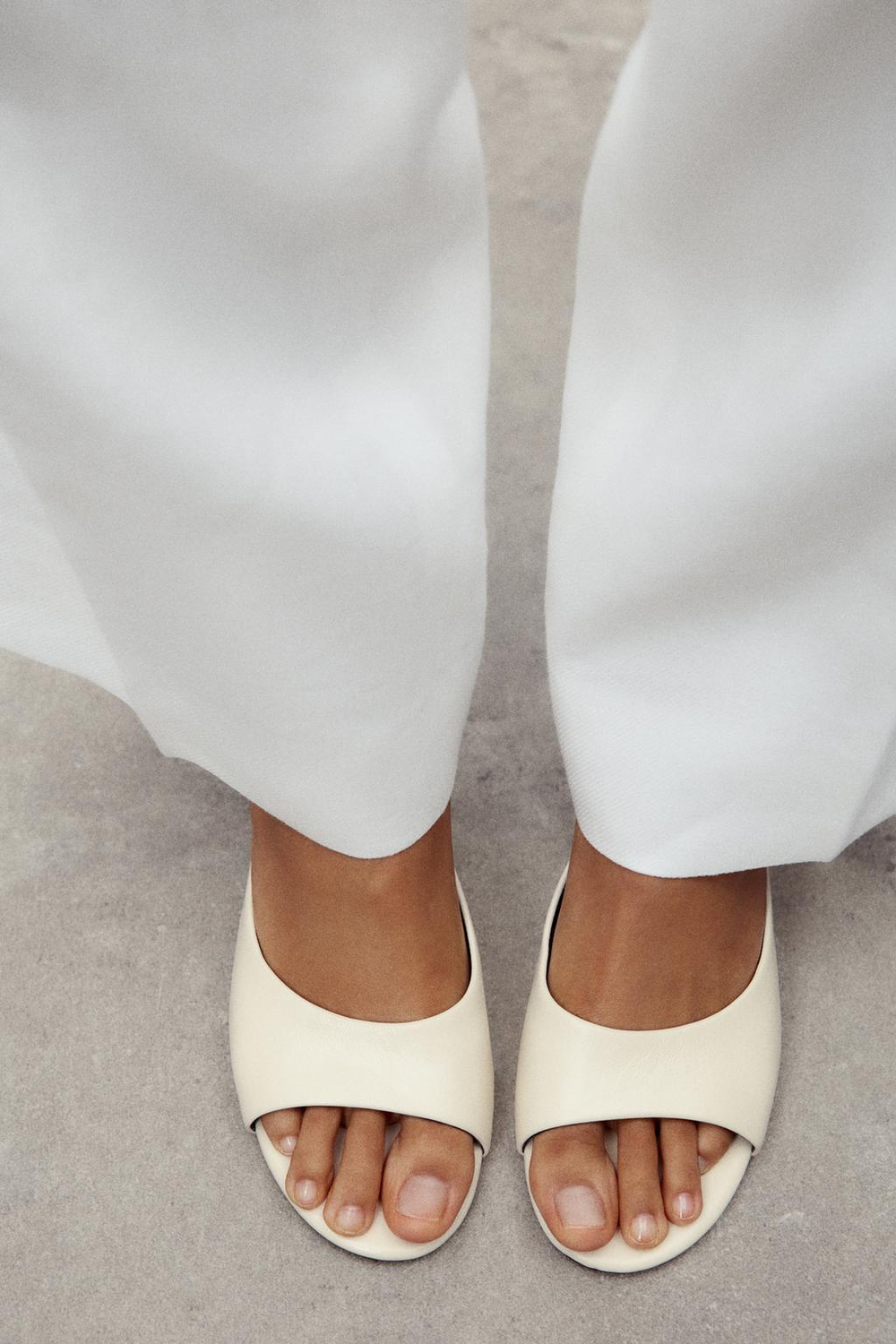 ZARA КОЖАНЫЕ ТУФЛИ-МЮЛИ НА ПРОЗРАЧНОЙ ТАНКЕТКЕ, ЭКРЮ